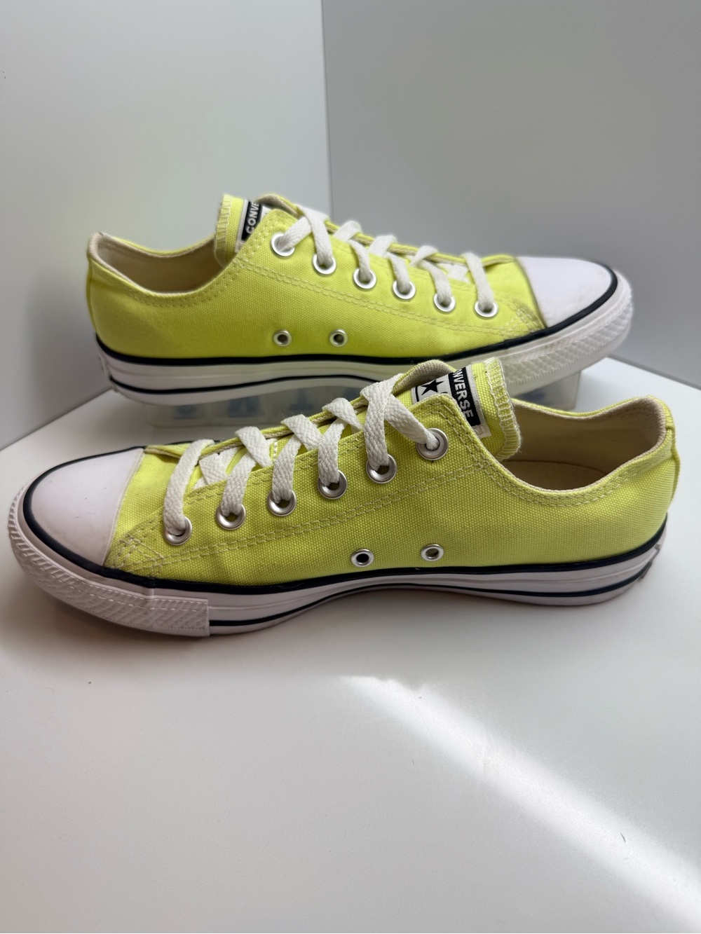 Converse Chuck Taylor All Star Low “Light Zitron” — Sour Candy Canvas